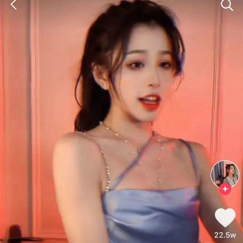 吊带裙爆料视频大全下载,性感瞬间尽收眼底 第2张 吊带裙爆料视频大全下载,性感瞬间尽收眼底 第2张